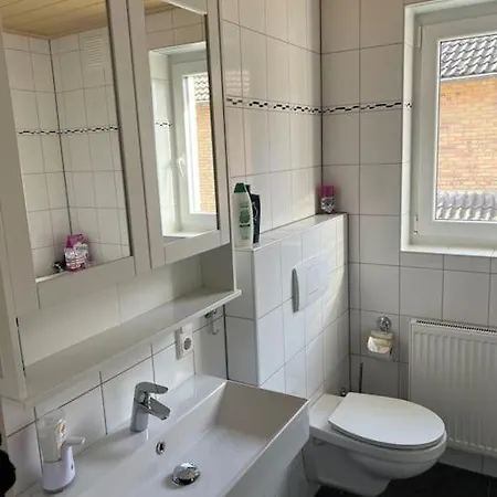 Apartmán Cozy With Balcony And Parking In Tueddern *