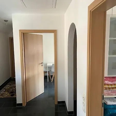 Cozy With Balcony And Parking In Tueddern Apartmán *